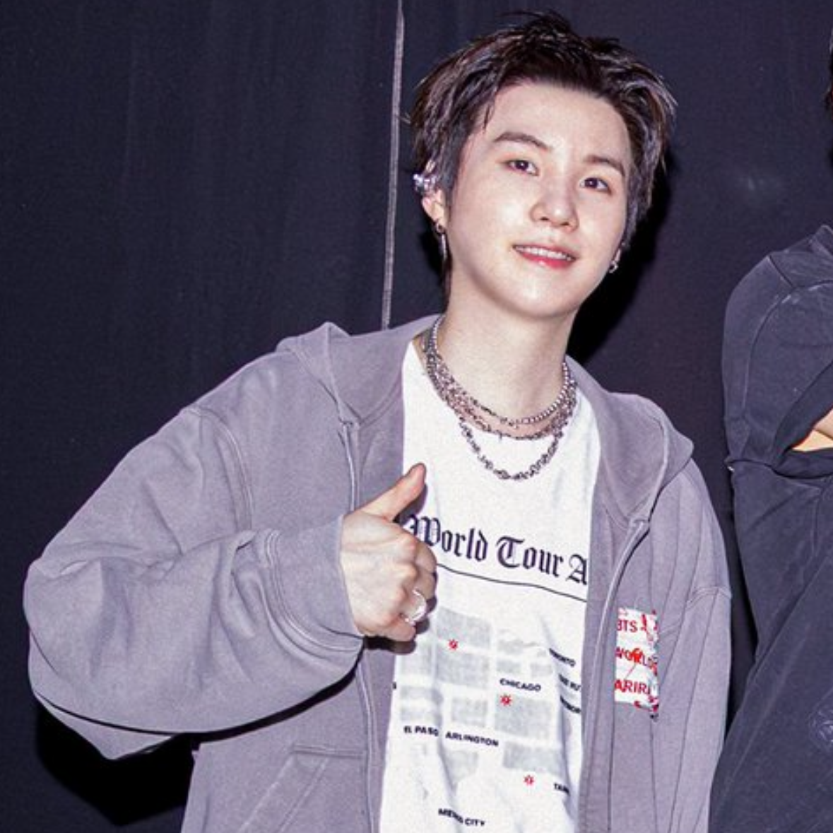 Foto aktivitas terbaru SUGA (BTS)