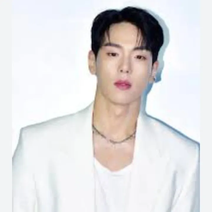 Foto terbaru Shownu (MONSTA X)