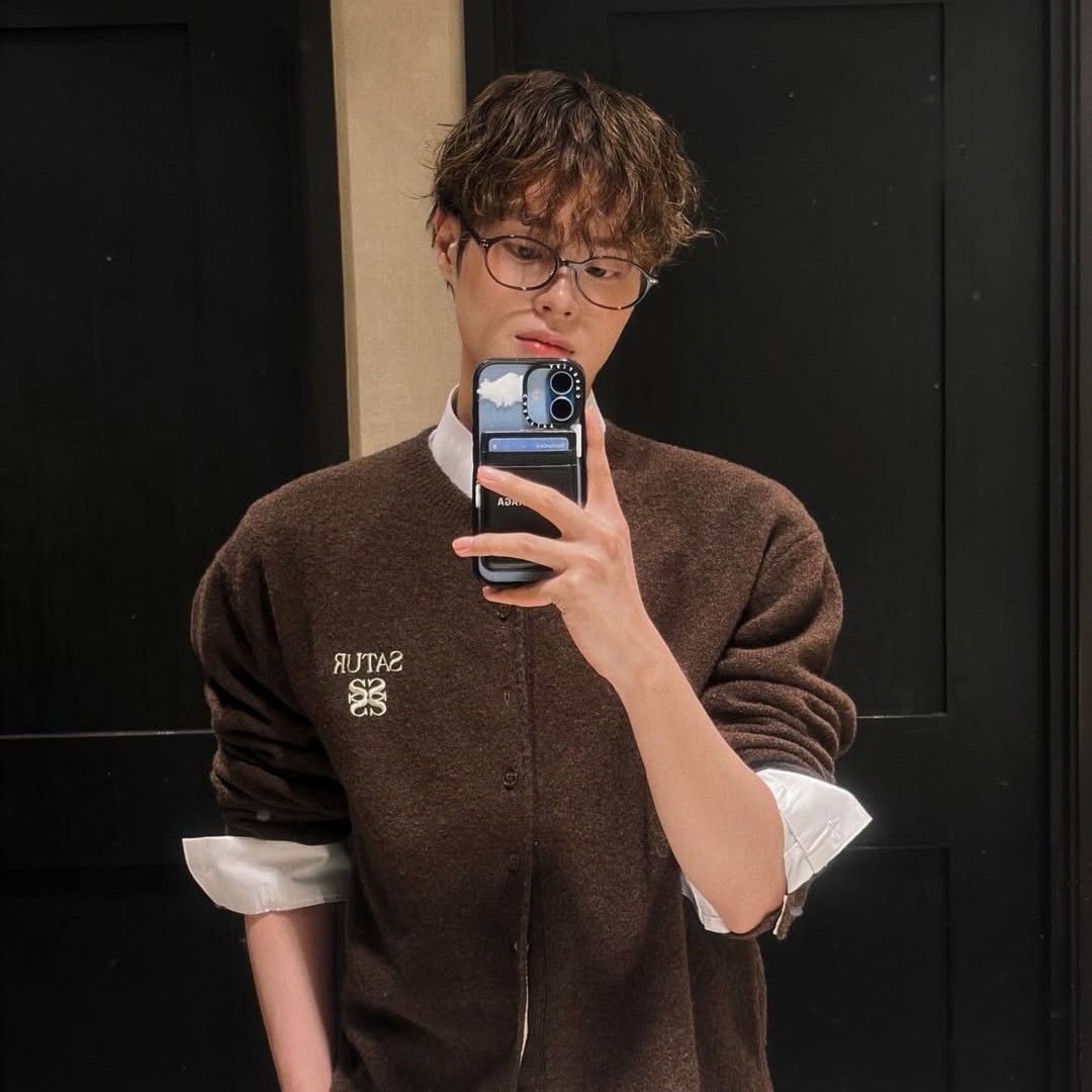 Latest photo of Lee Daehwi (AB6IX)