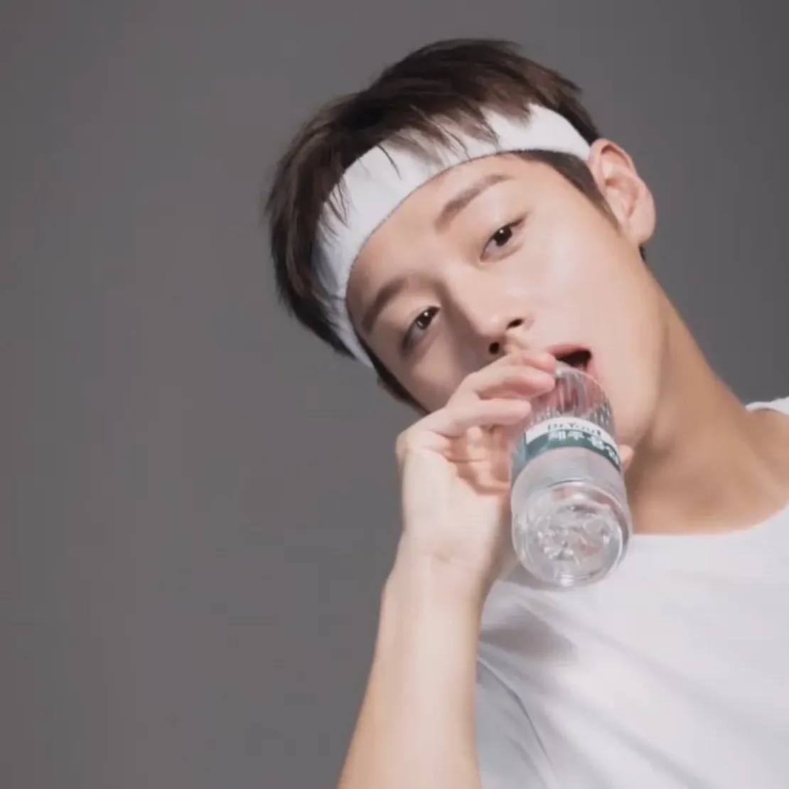 박지훈의 최신 사진