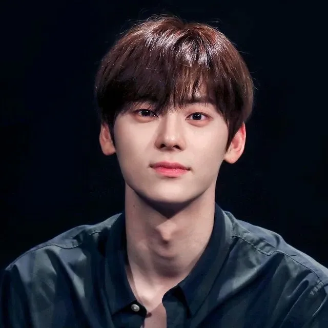Recent activity shot of Hwang Minhyun