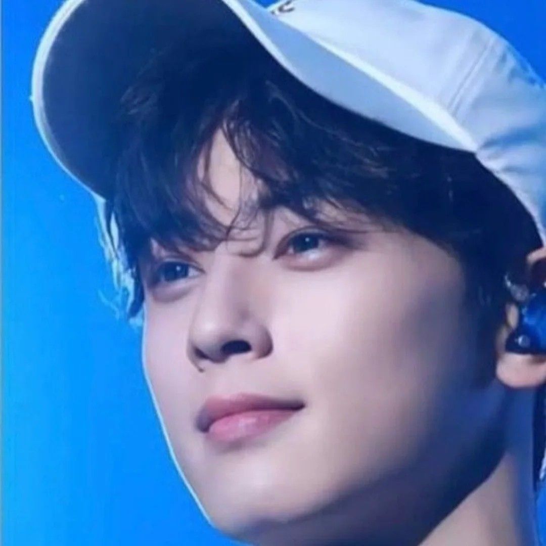 Latest photo of Eunwoo (ASTRO)