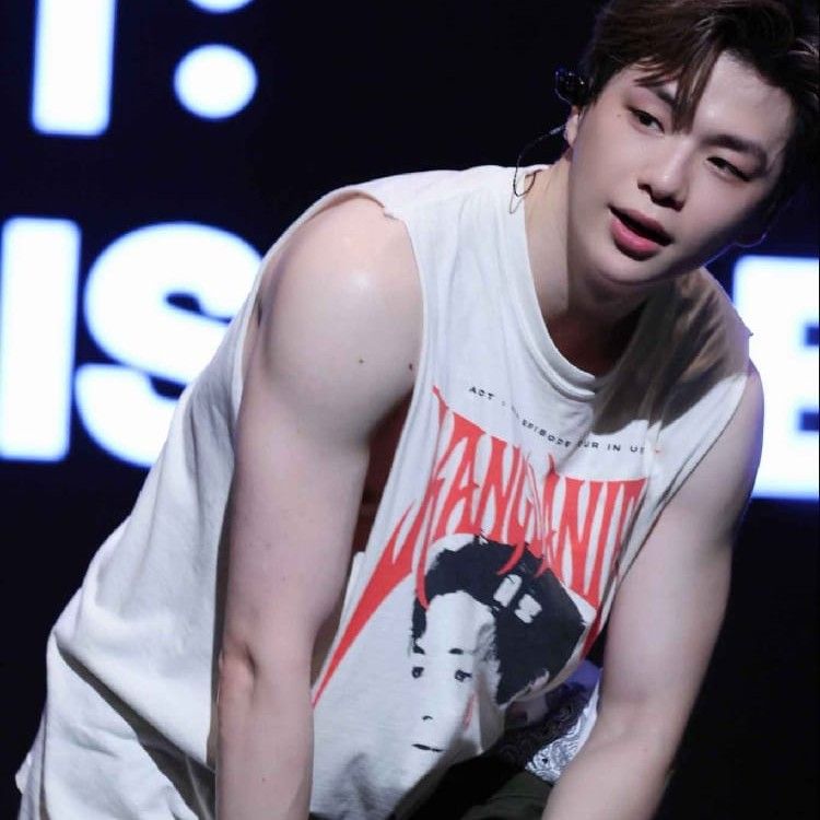 강다니엘의 최신 사진