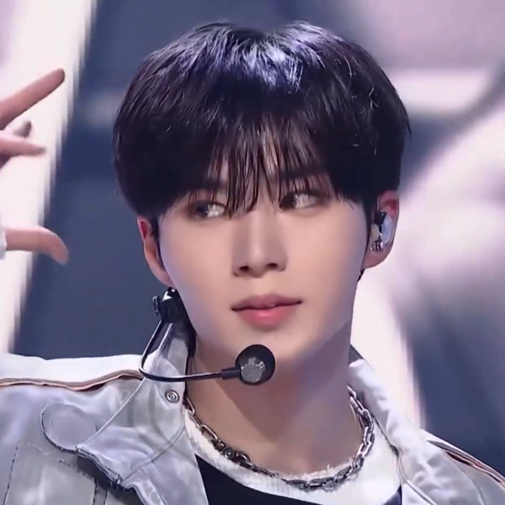 Recent activity shot of Kim Junseo (ALPHA DRIVE ONE)