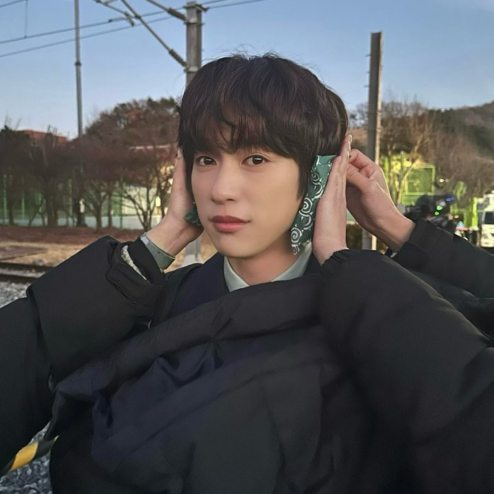 珍荣 (GOT7)的最新照片