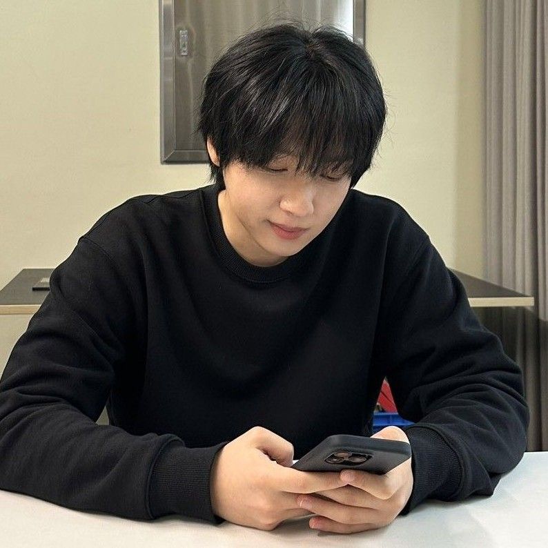 Behind-the-scenes cut of Jeong Sewoon