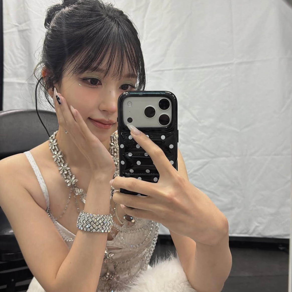 Foto terbaru Mina (TWICE)