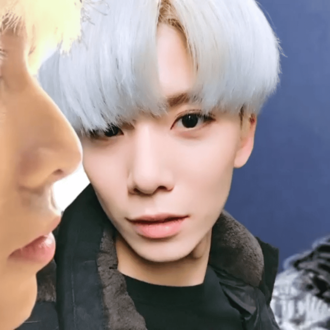 Latest photo of Hwiyoung (SF9)