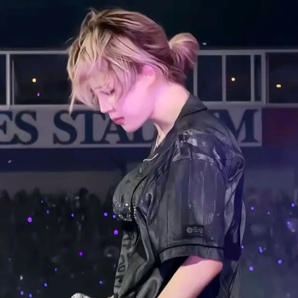 A moment captured by Jimin (BTS)'s fan