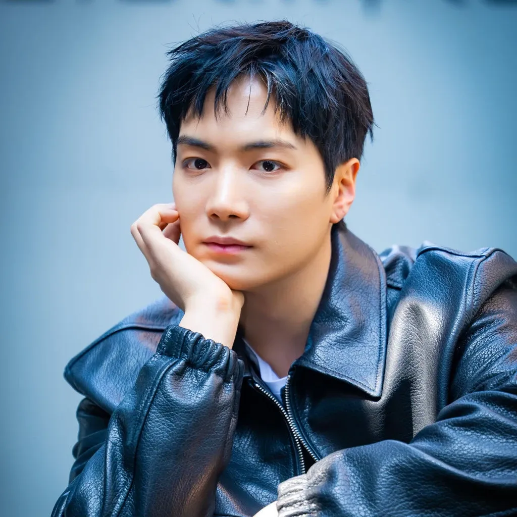 Behind-the-scenes cut of Kim Jonghyeon