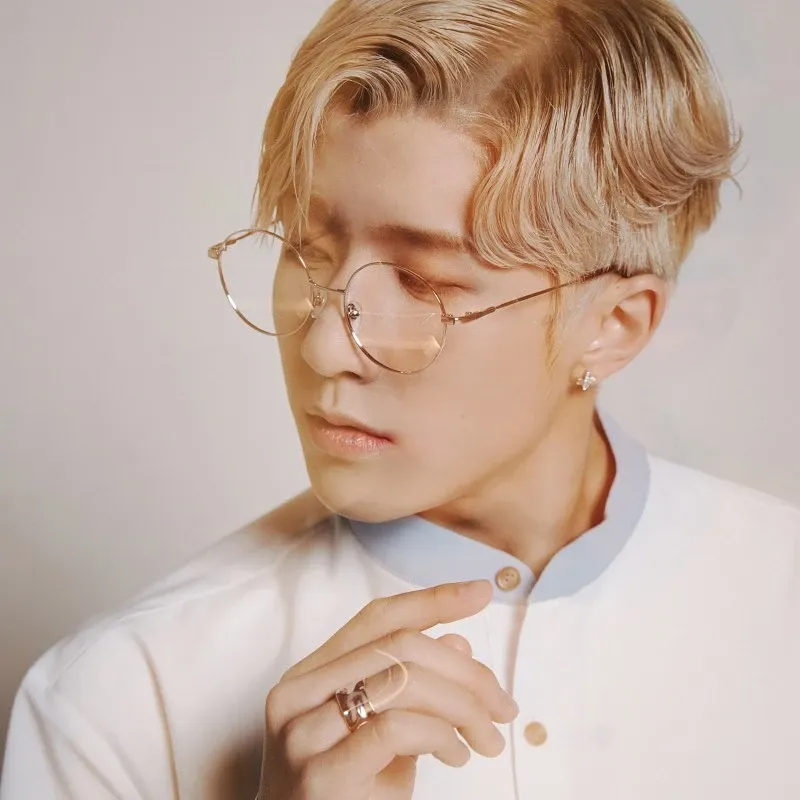 Latest photo of Jinjin (ASTRO)