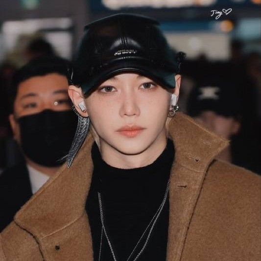 Latest photo of Felix (Stray Kids)