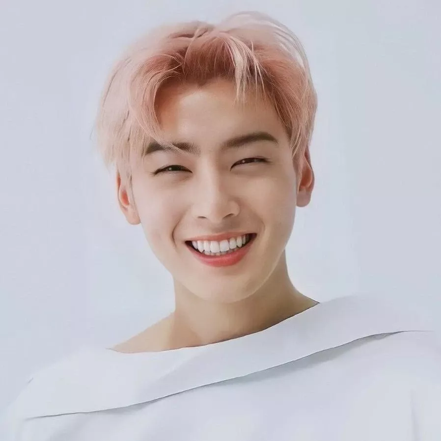 Behind-the-scenes cut of Eunwoo (ASTRO)