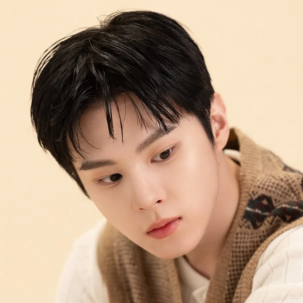 Latest photo of Kim Wooseok