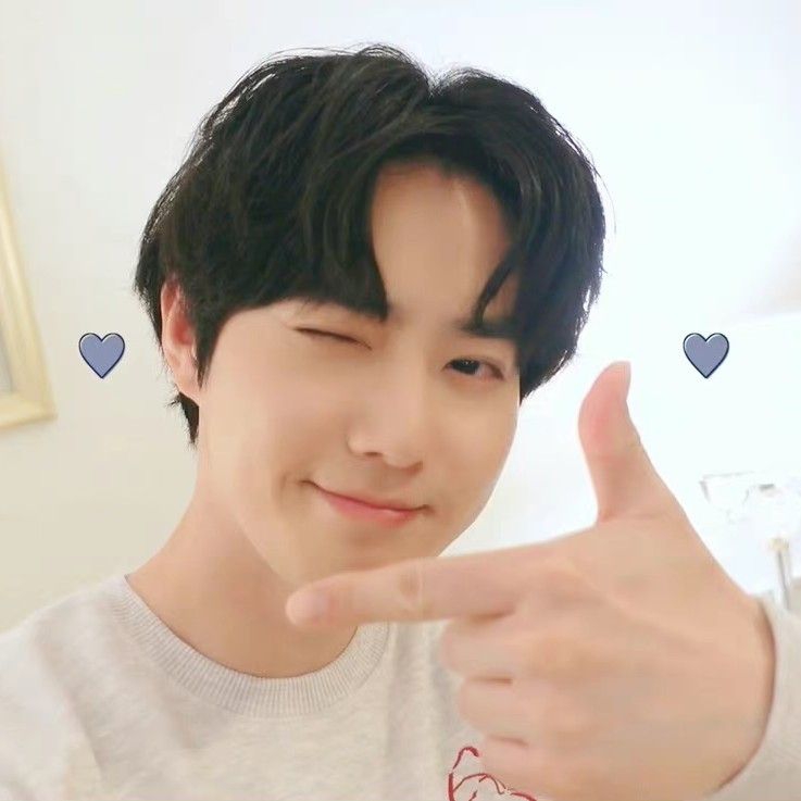 수호 (EXO)의 비하인드 컷