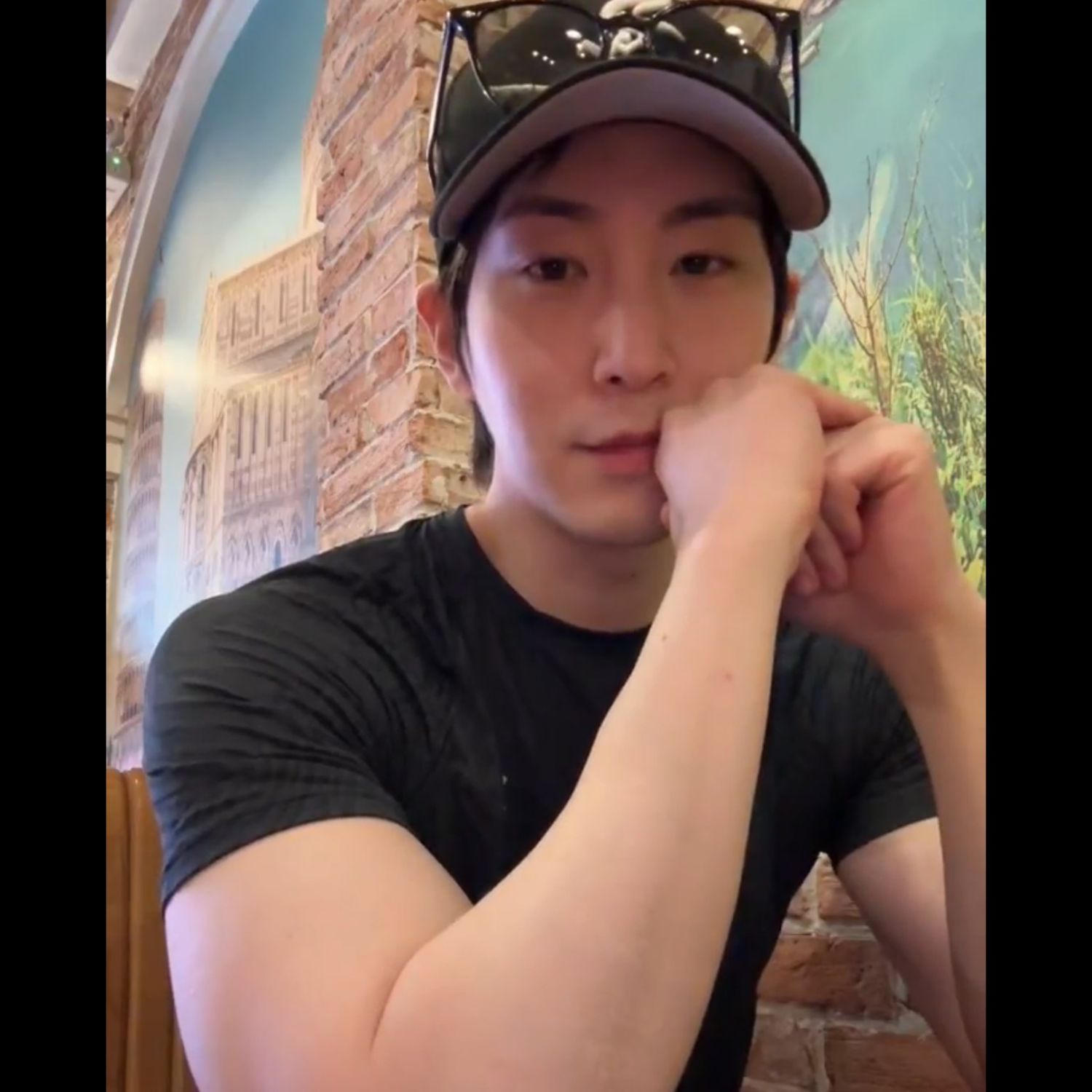 Behind-the-scenes cut of Shinwon (PENTAGON)