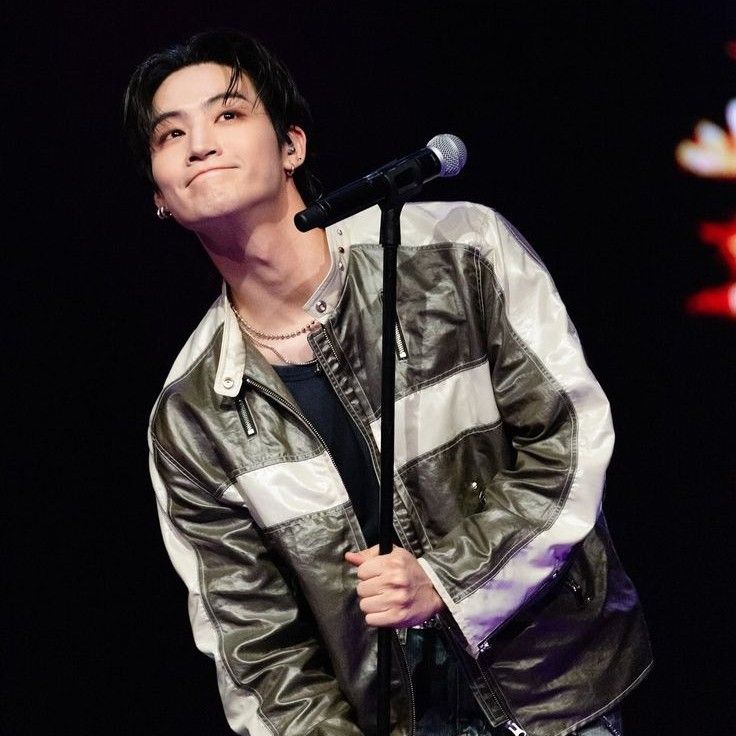 A moment captured by JAY B (GOT7)'s fan