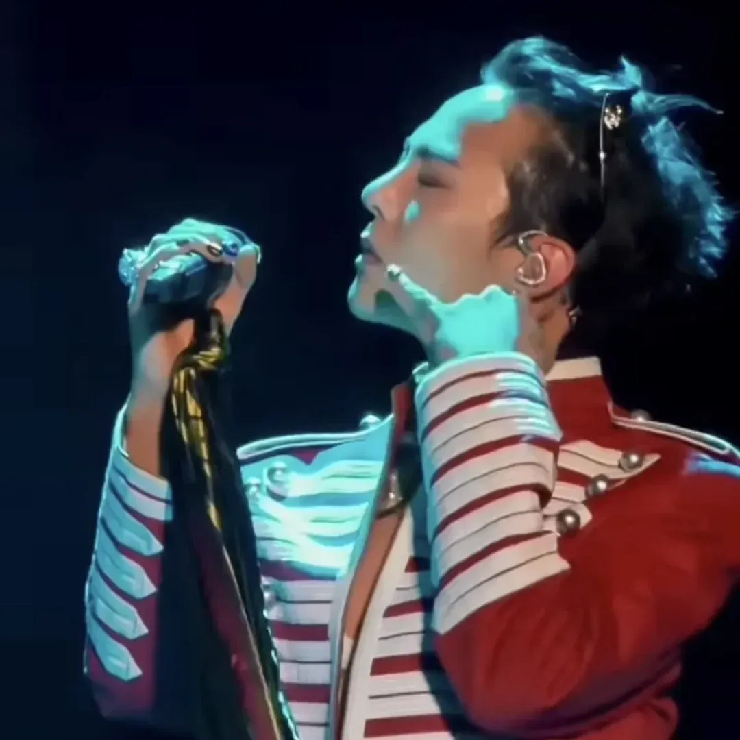 Latest photo of G-DRAGON (BIGBANG)