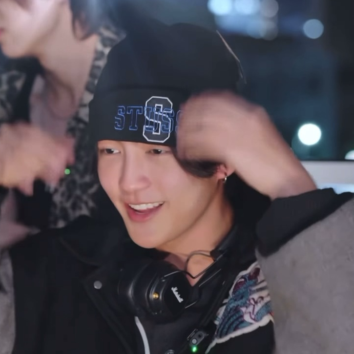 Behind-the-scenes cut of Heart (BUS)