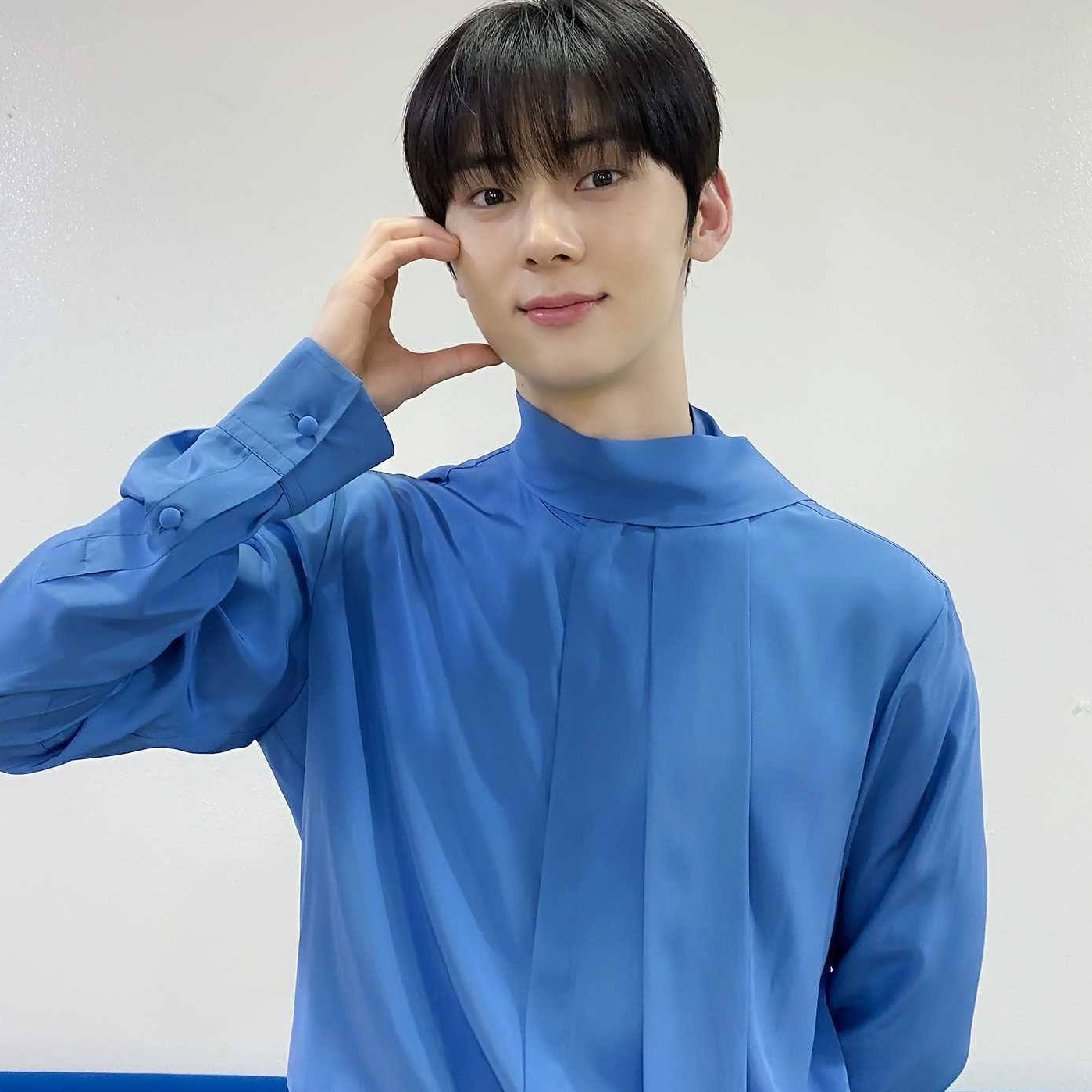 Behind-the-scenes cut of Hwang Minhyun