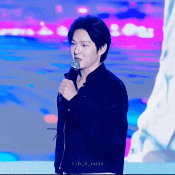 A moment captured by Lee Changsub (BTOB)'s fan