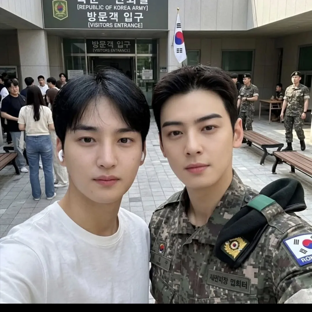 Latest photo of Eunwoo (ASTRO)