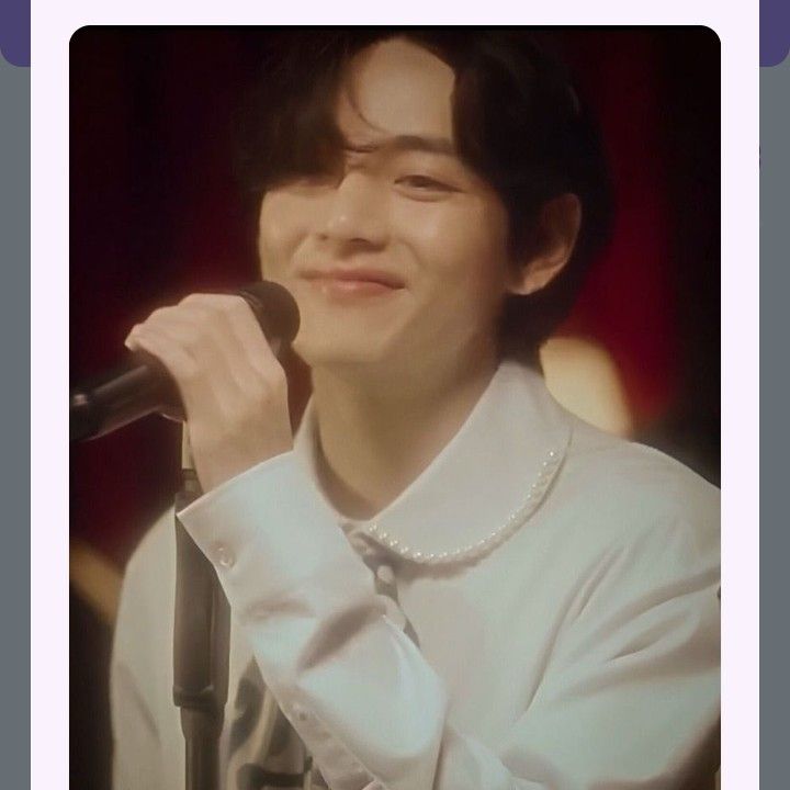 V (防彈少年團)的最新照片