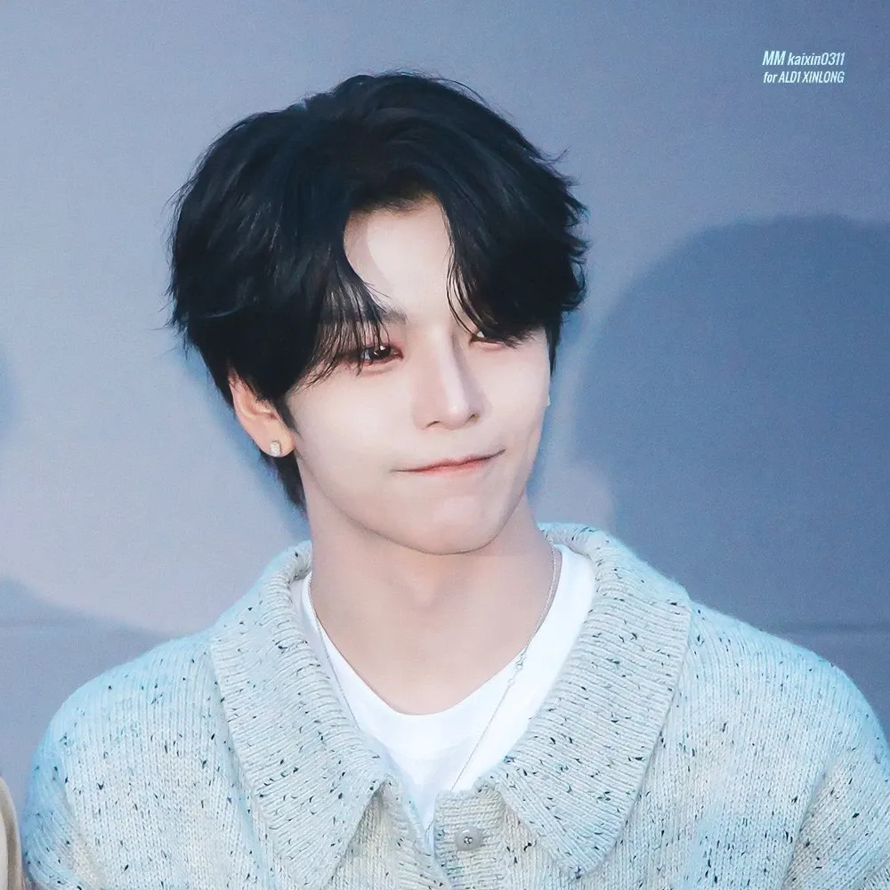 Behind-the-scenes cut of He Xinlong (ALPHA DRIVE ONE)