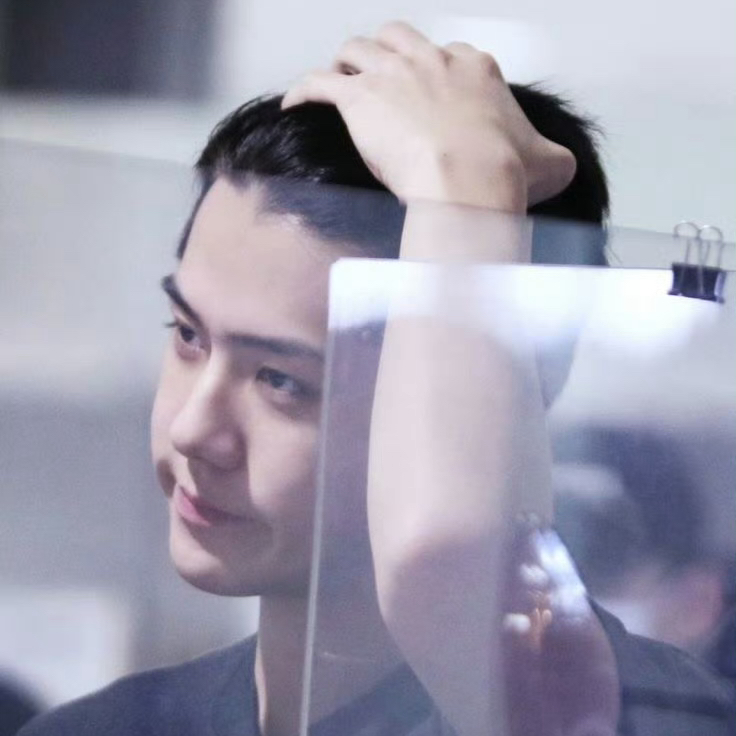 세훈 (EXO)의 최신 사진