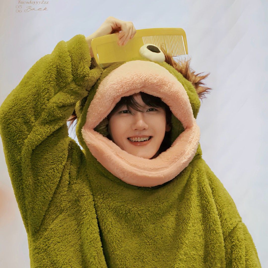 백현 (EXO)의 최신 사진