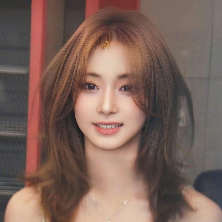 子瑜 (TWICE)的最新活动照片