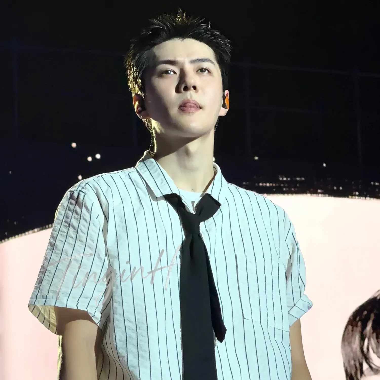 Foto aktivitas terbaru Sehun (EXO)