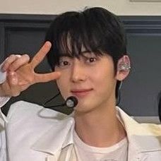Latest photo of Hwang Minhyun