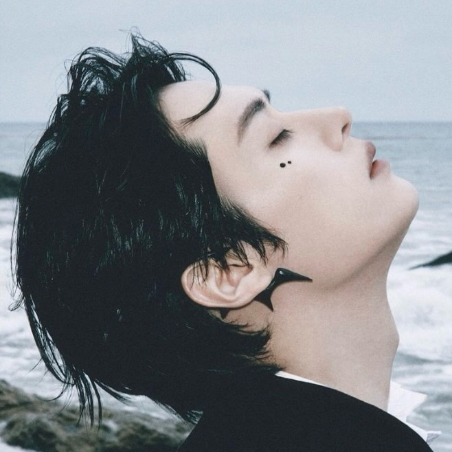 Momen yang diabadikan oleh penggemar Lee Know (Stray Kids)