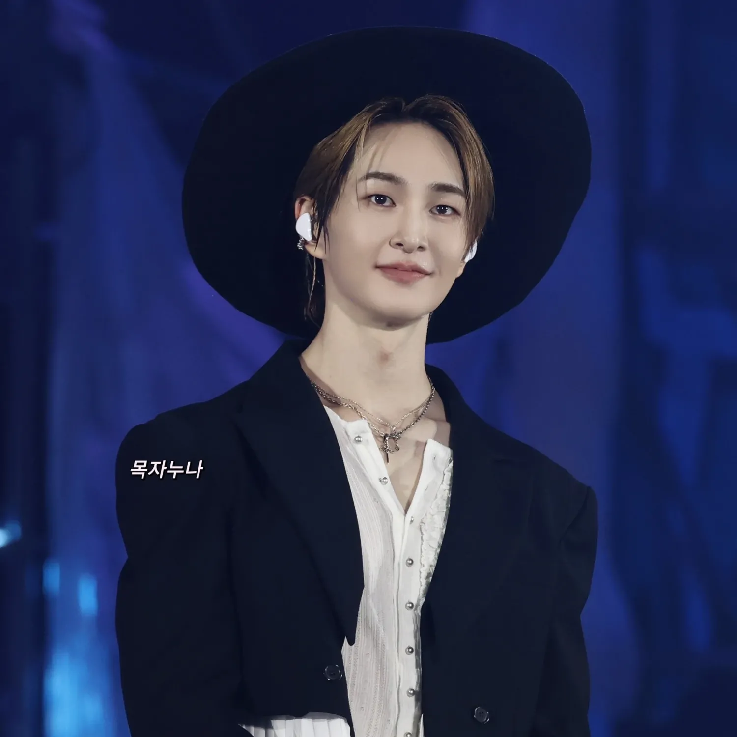 Recent activity shot of Onew (SHINee)