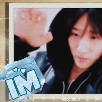 A moment captured by I.M (MONSTA X)'s fan