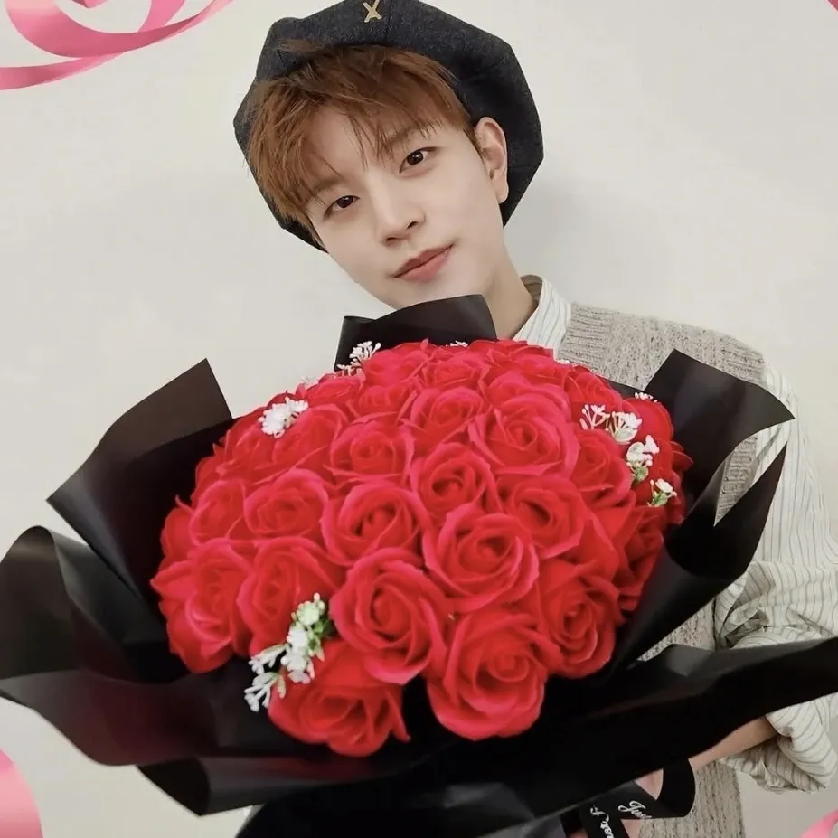 Behind-the-scenes cut of Stray Kids