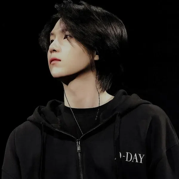 Foto aktivitas terbaru SUGA (BTS)