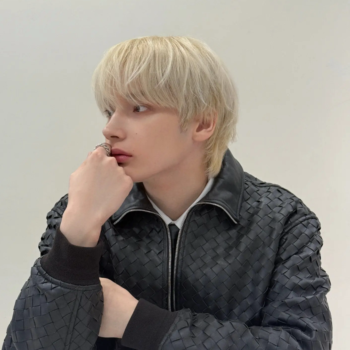 휴닝카이 (투모로우바이투게더)의 비하인드 컷