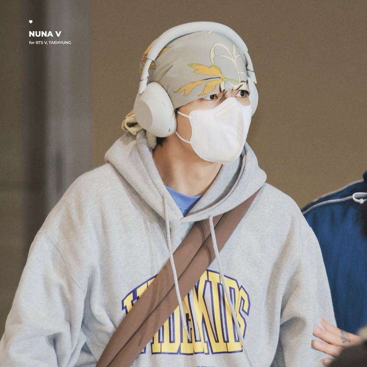 V (BTS)の舞台裏ショット