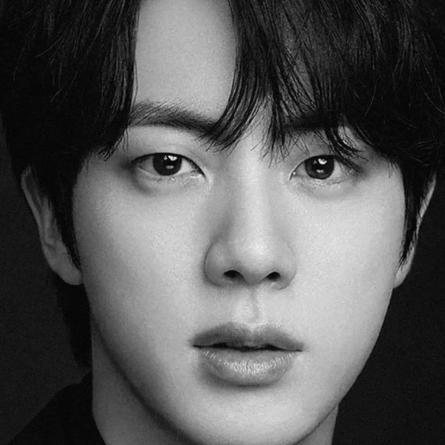 진 (방탄소년단) 최근 활동샷