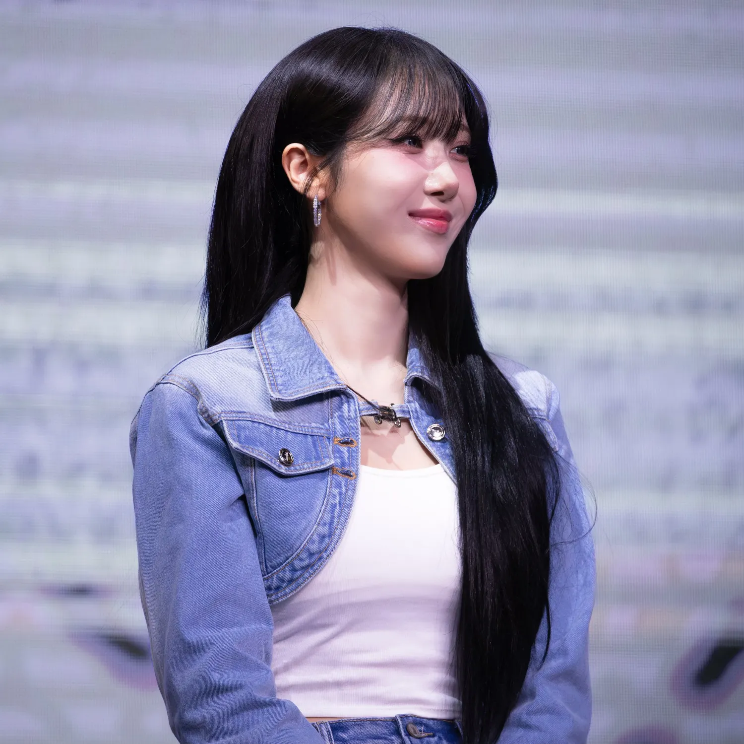 VIVIZ의 최신 사진