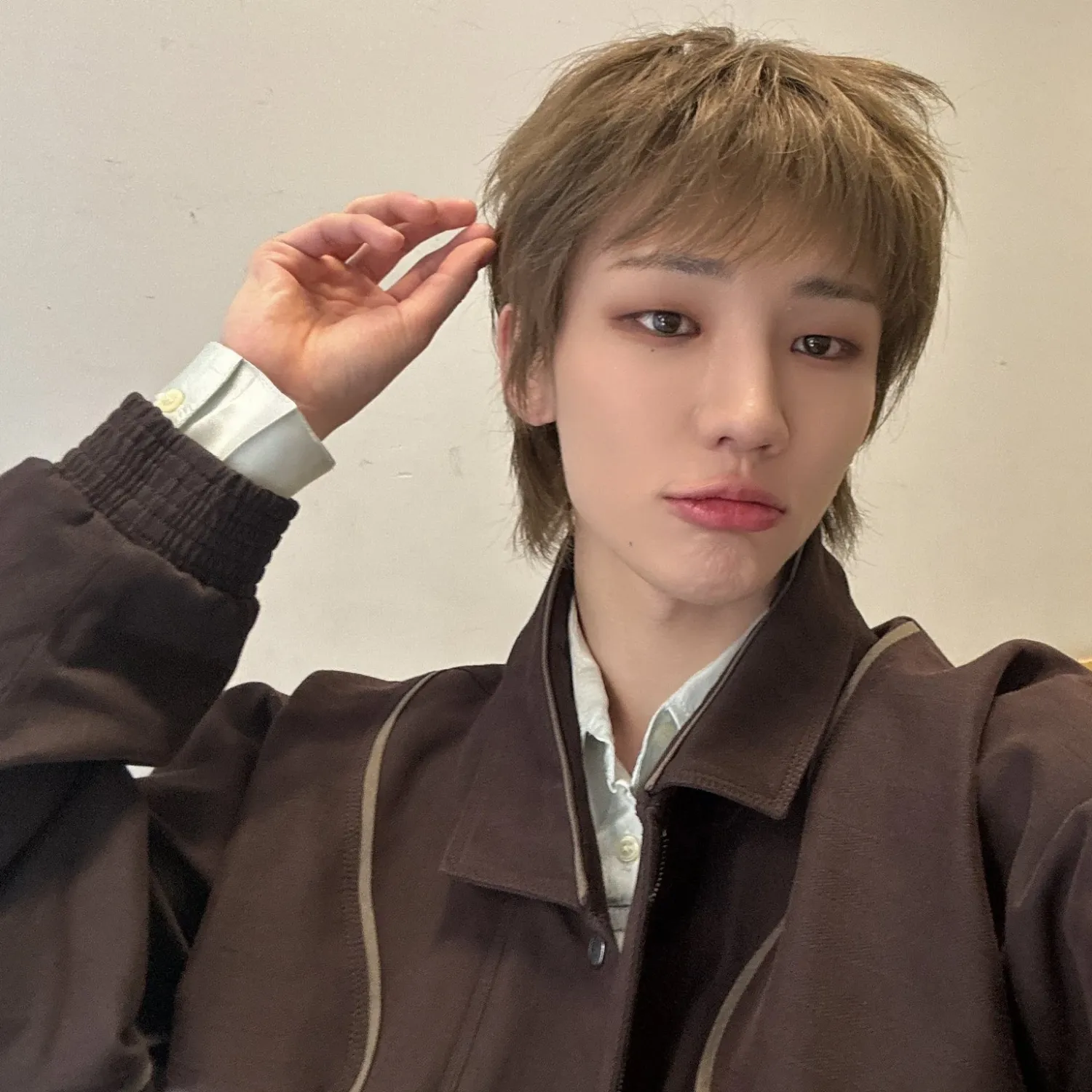 Behind-the-scenes cut of Junhyeok (TNX)