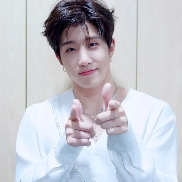 Latest photo of Jinjin (ASTRO)