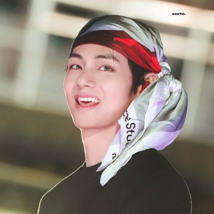A moment captured by V (BTS)'s fan