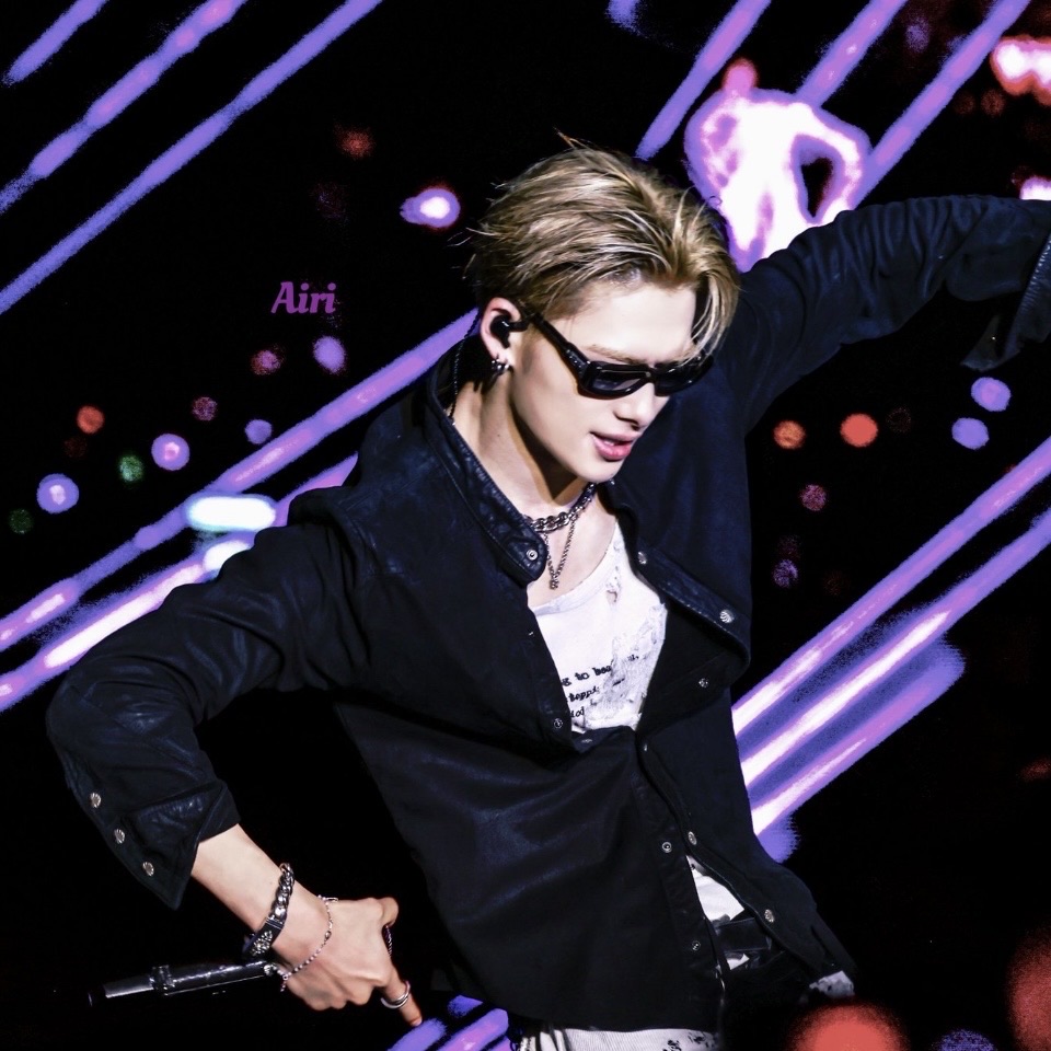 Foto terbaru NI-KI (ENHYPEN)