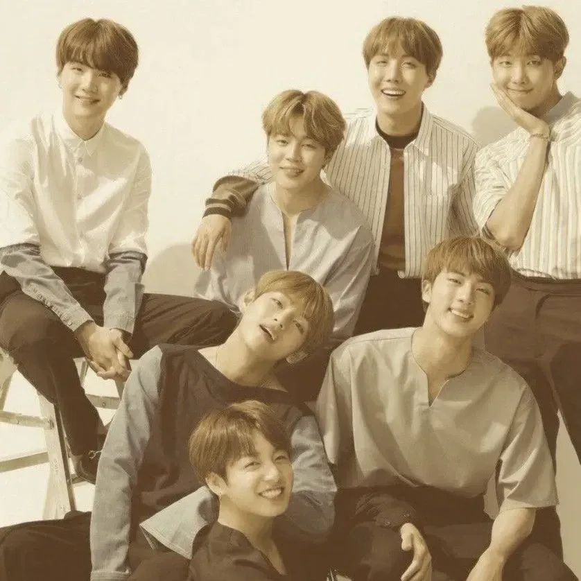 Behind-the-scenes cut of BTS