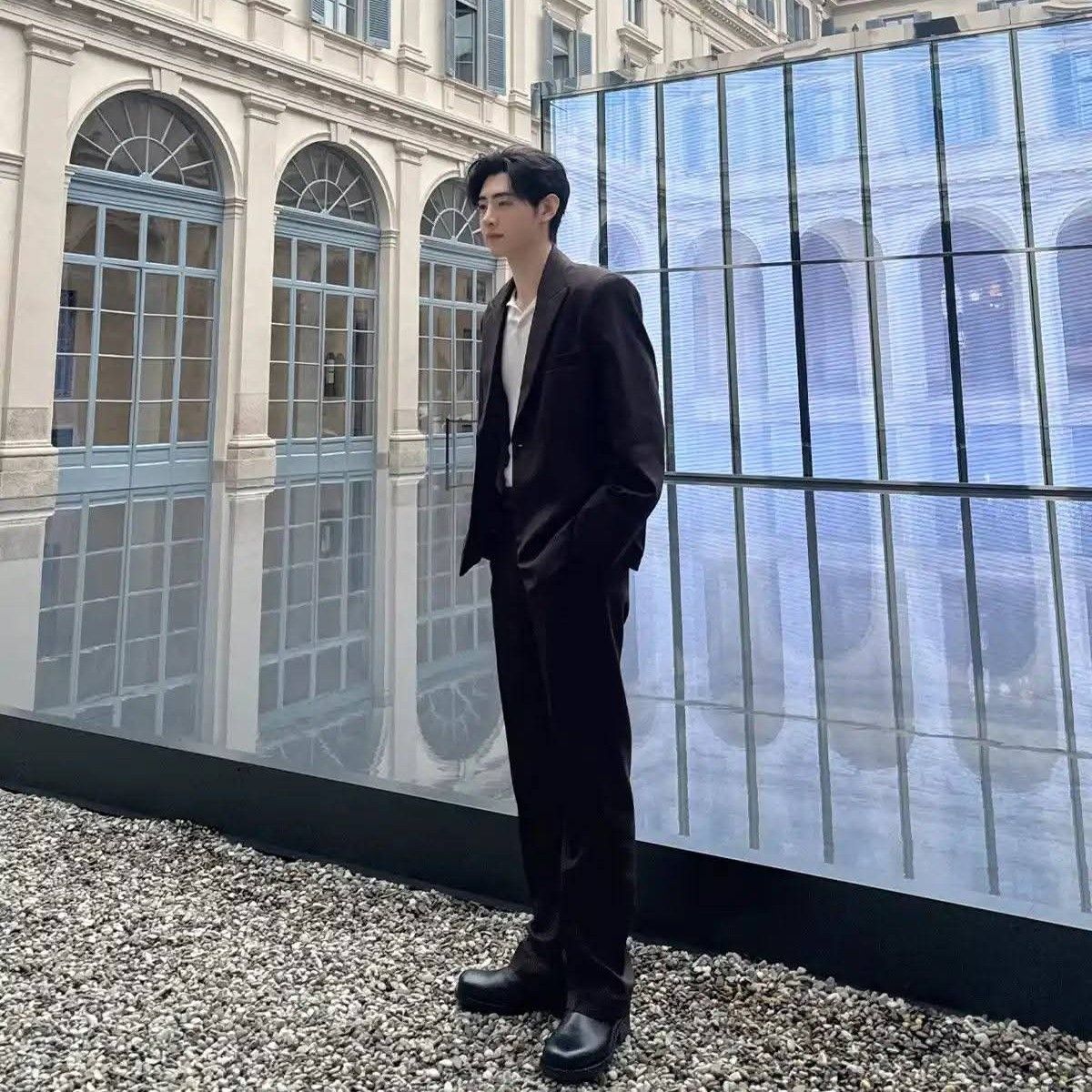 Foto terbaru Sunghoon (ENHYPEN)