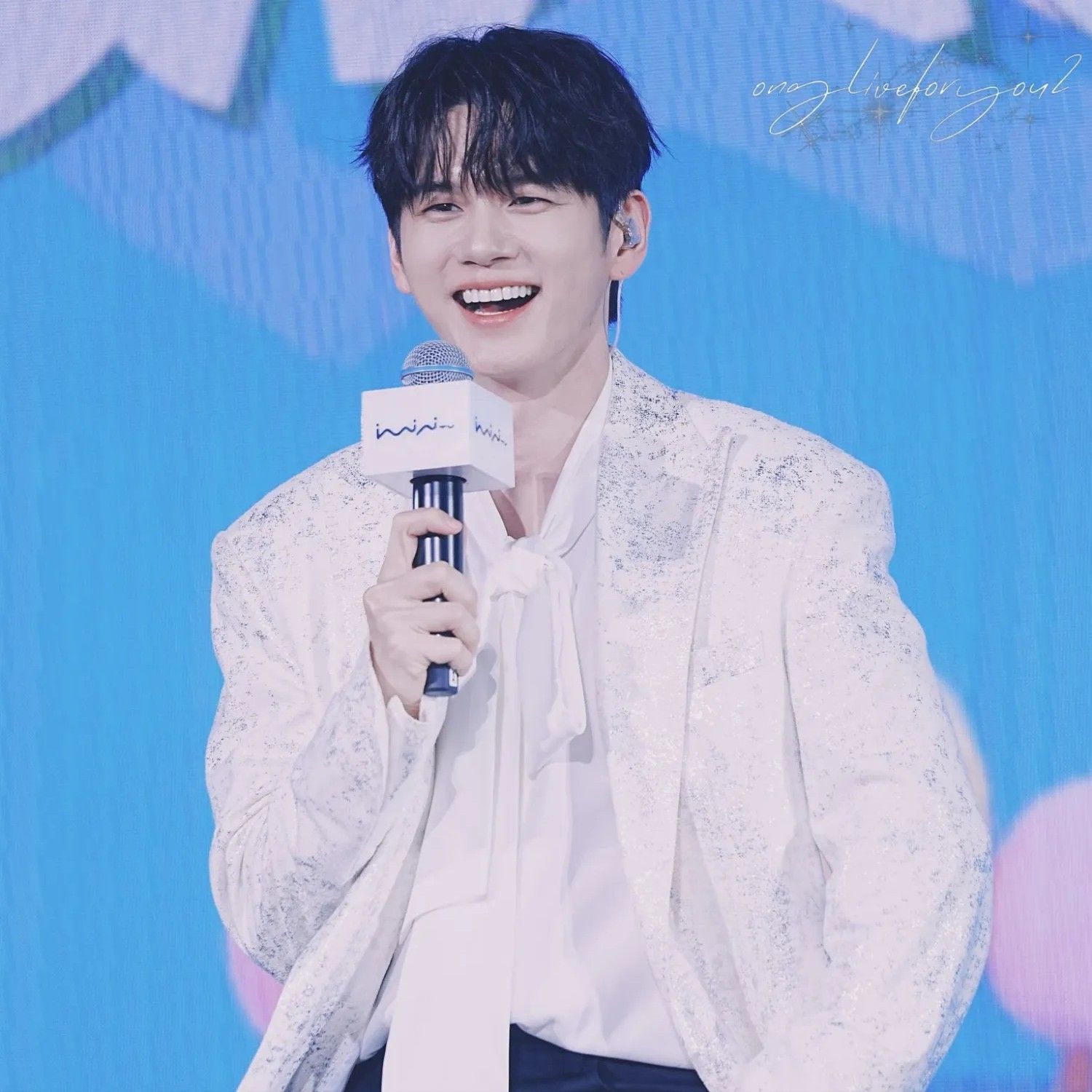 邕圣祐的最新照片