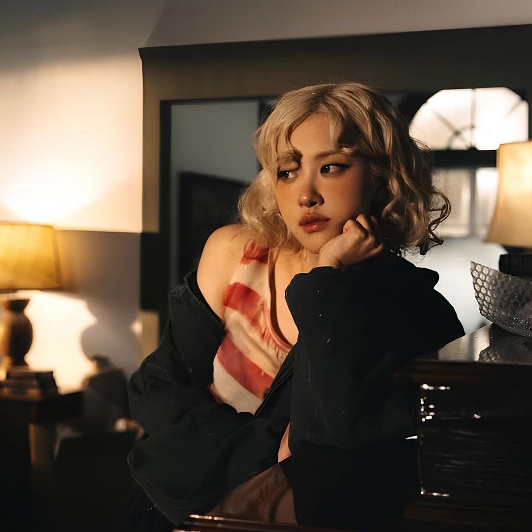 Latest photo of ROSÉ (BLACKPINK)